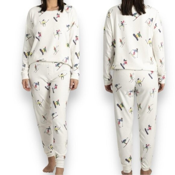 NWT Aspen Dream Size Small (4) Skiers Long Pajama - Picture 1 of 11